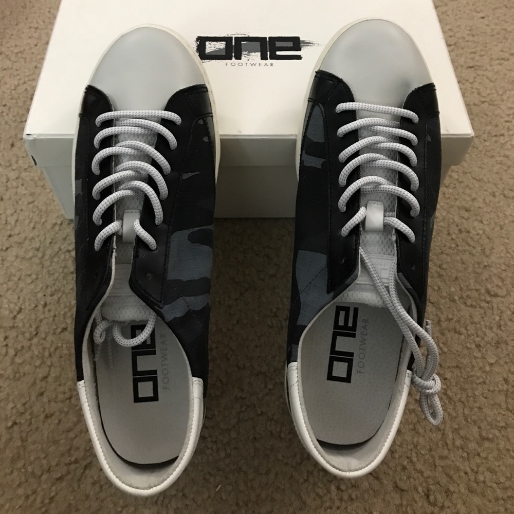 Men's Shoe